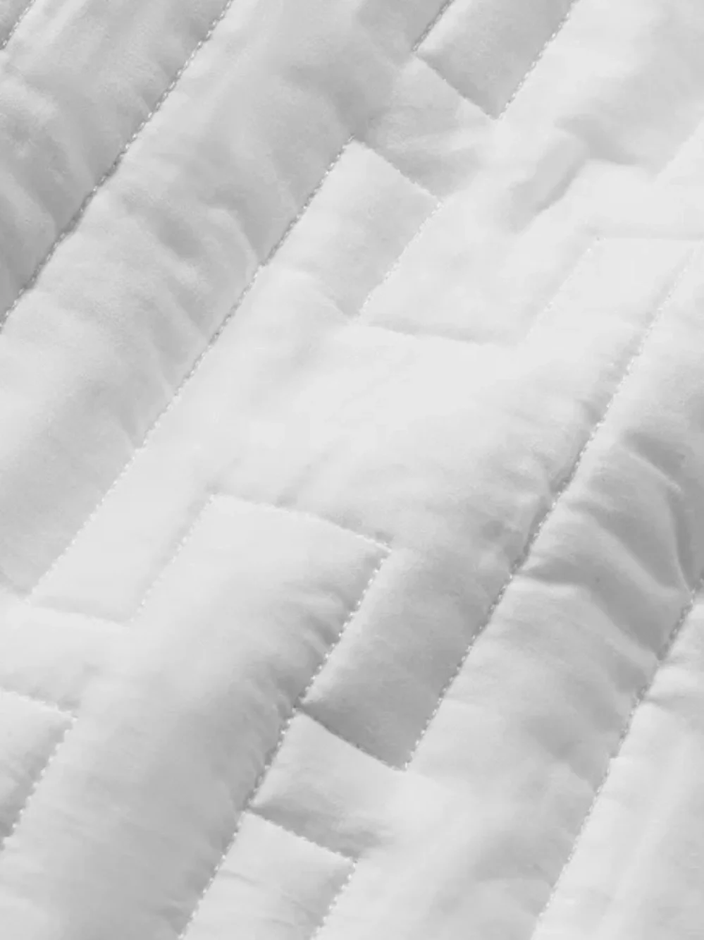 Hotel Collection Chain Links Coverlet Set, King 110x96 In